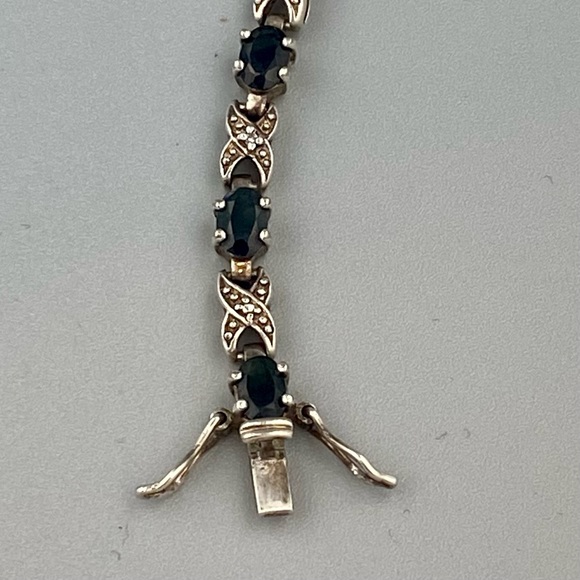 Sterling silver tennis bracelet w/ sapphires - Picture 5 of 6